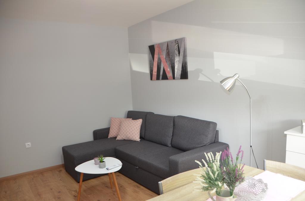 Apartment Marija Sremska Mitrovica Eksteriør bilde